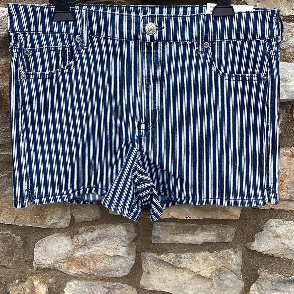 American Eagle Hi-Rise shortie blue & white striped jean shorts size 16 NEW - Picture 7 of 9